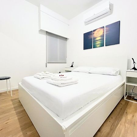 Modern Apartment Near Mckenzie Beach Larnaca Exteriör bild
